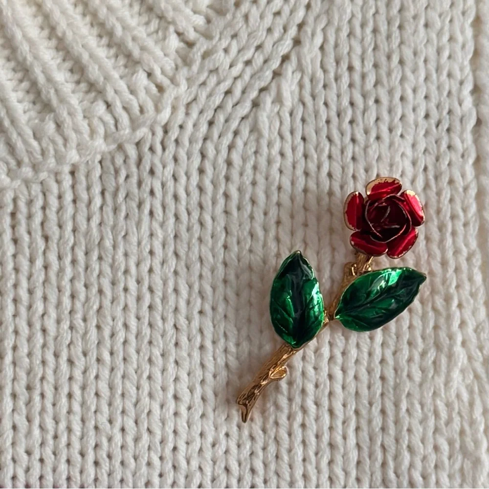 Vintage Early 2000s | Red Rose Brooch Pin Gold Tone Emerald Green Leaves 2.25”